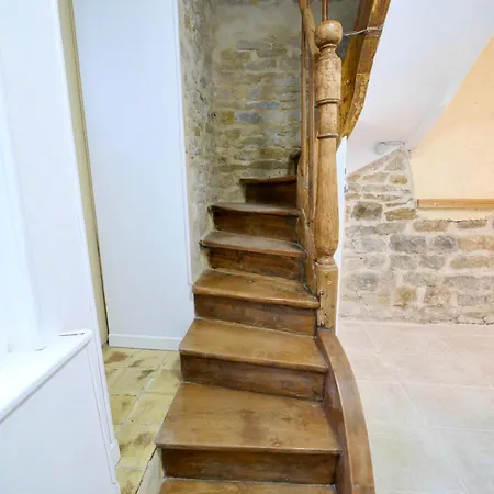 D-day מלון דירות קרנטן