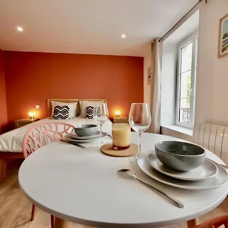 מלון דירות D-day 3*