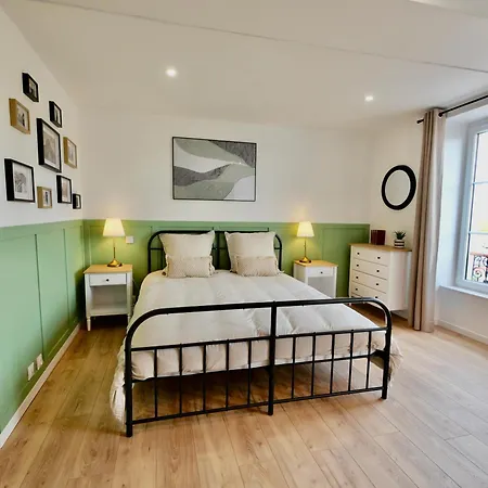 D-day Aparthotel