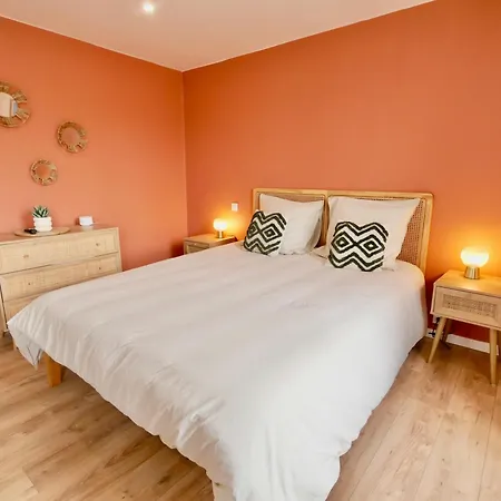 D-day מלון דירות 3*