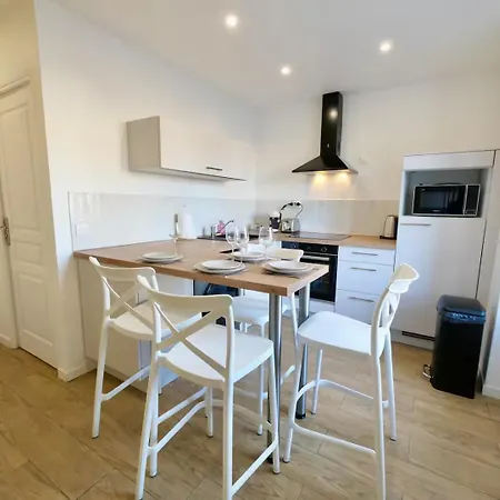 מלון דירות D-day 3*